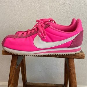 hot pink cortez shoes